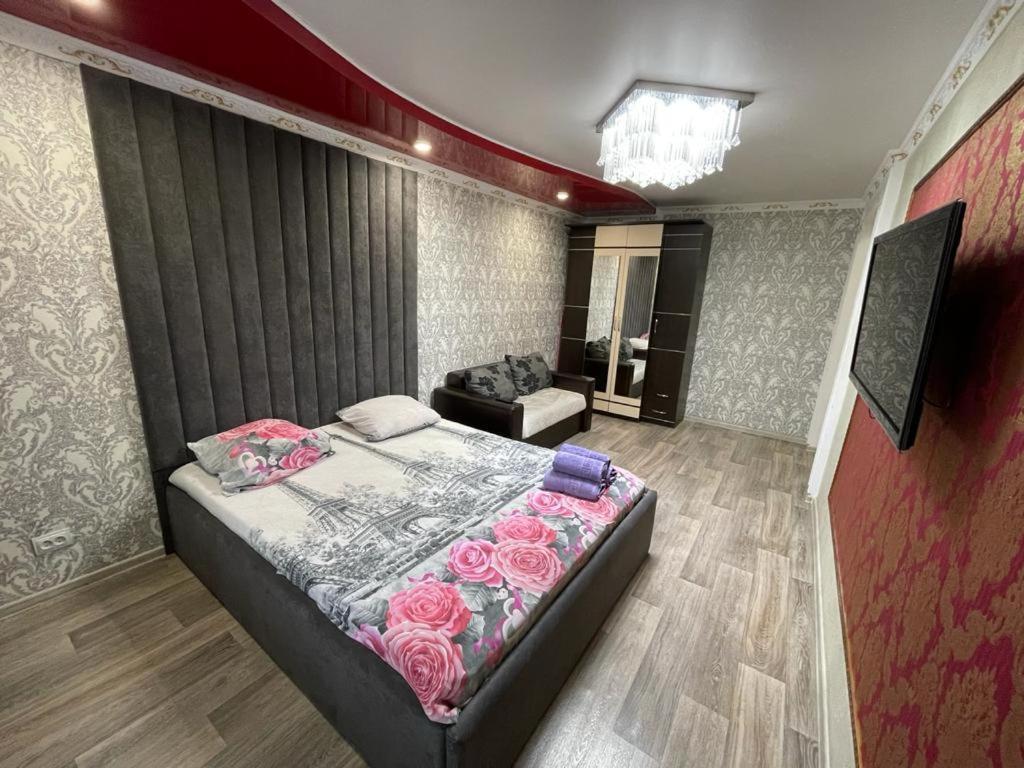 Лермонтова 91 Apartment พาฟโลดาร์ ภายนอก รูปภาพ